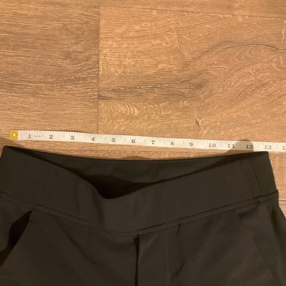 Athleta Brooklyn black ribbed mid rise ankle pants with ribbed side panel, 2 - Picture 8 of 9